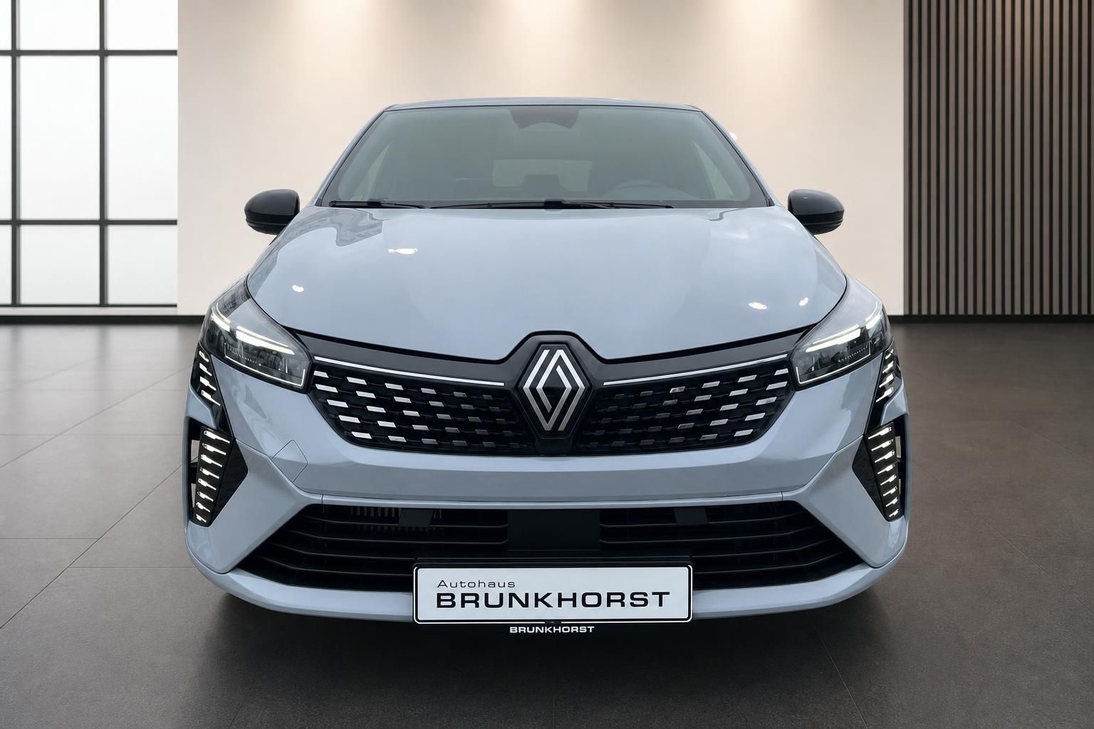 Renault Clio Frontansicht in Hellblau – Neufahrzeug bei Autohaus Brunkhorst