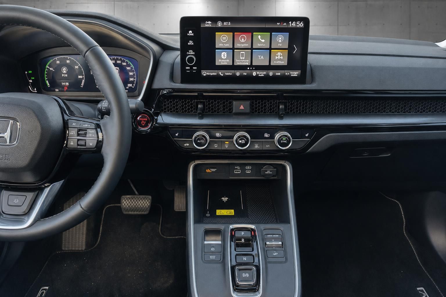 Honda Cockpit mit Touchscreen Infotainment und Mittelkonsole