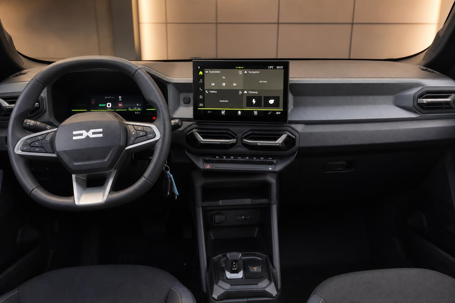 Dacia Duster Armaturenbrett mit Touchscreen-Display und Lenkrad Innenansicht