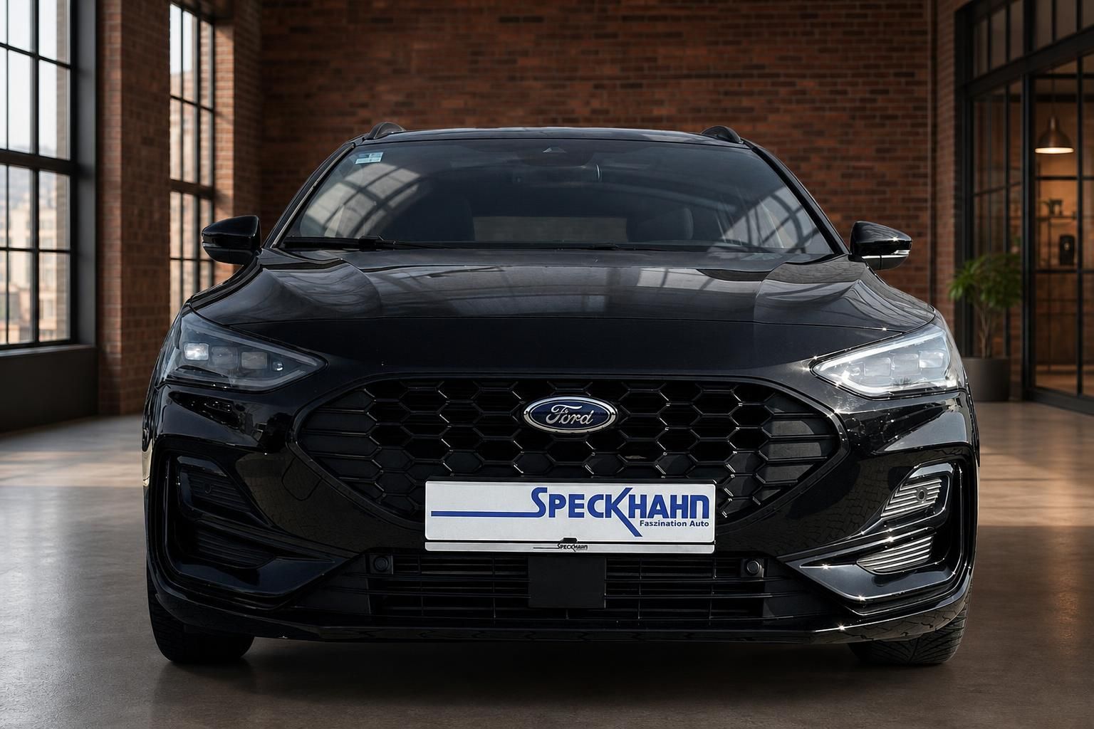 Ford Frontansicht schwarz mit Kühlergrill und Speckhahn Kennzeichenhalter