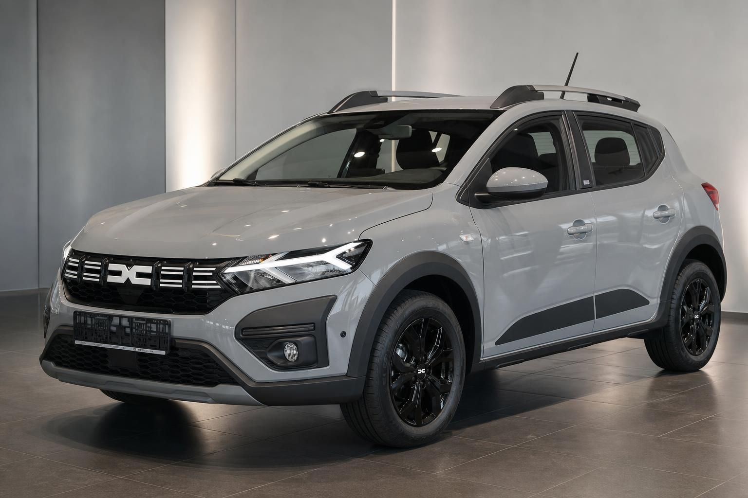 Dacia Sandero weißer SUV Seitenansicht mit schwarzen Felgen und Dachgepäckträger