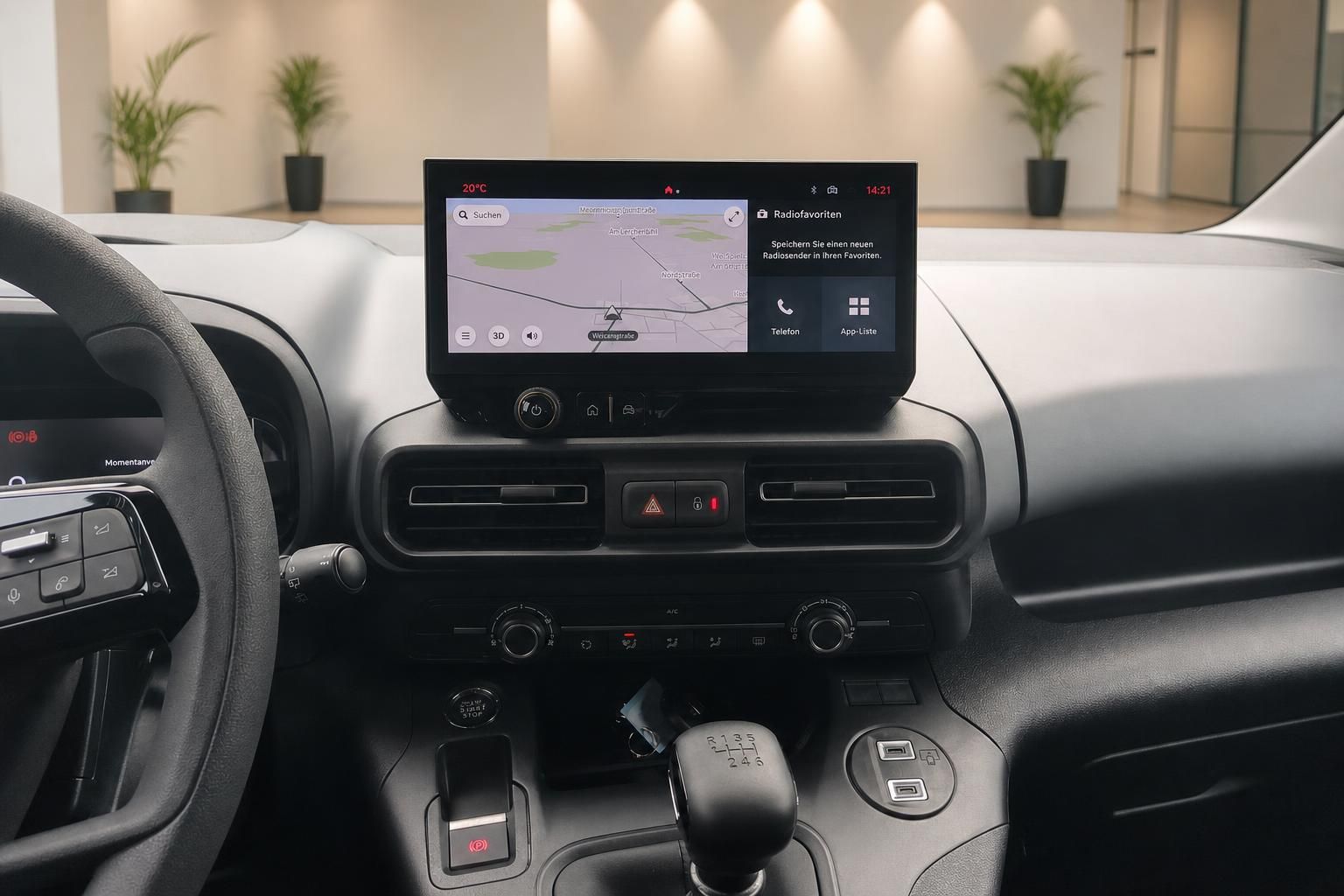 Mittelkonsole mit Touchscreen, Klimabedienung und Schaltknauf