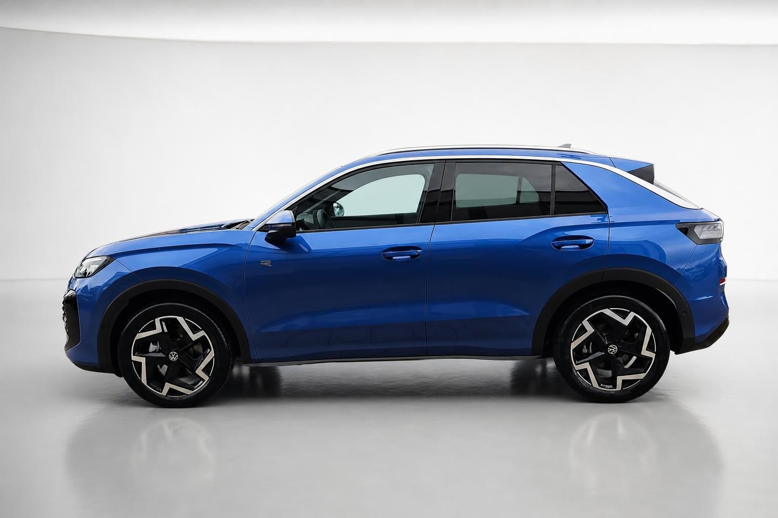 VW T-Roc R blau Seitenansicht Neuwagen Studiofoto