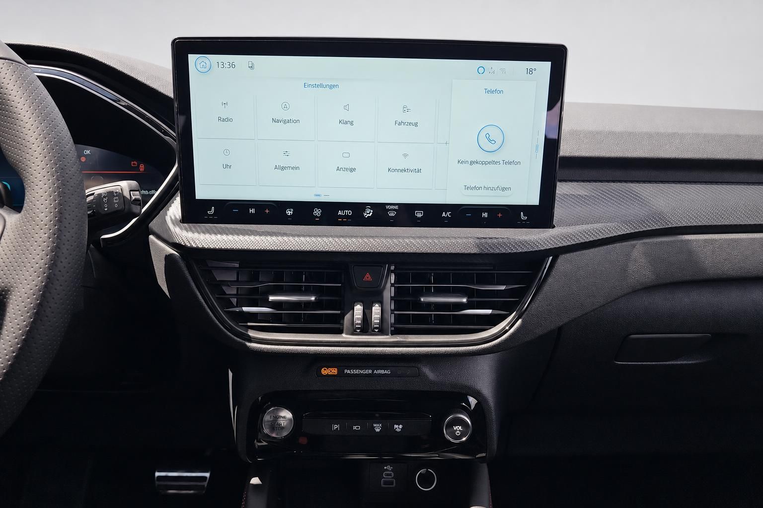 Ford Kuga Cockpit: Touchscreen Infotainment mit Einstellungsmenue