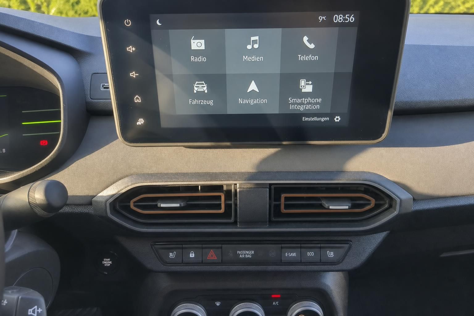 Dacia Infotainment System Touchscreen Nahaufnahme