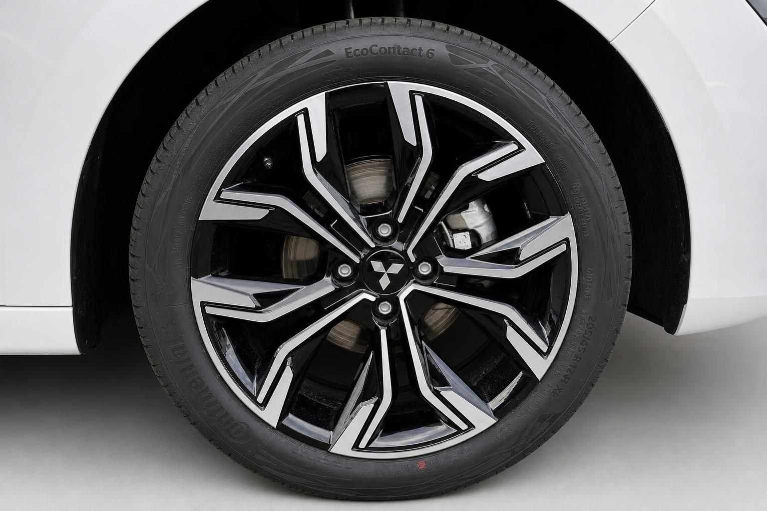 Mitsubishi Colt Leichtmetallfelge mit Continental EcoContact 6 Reifen