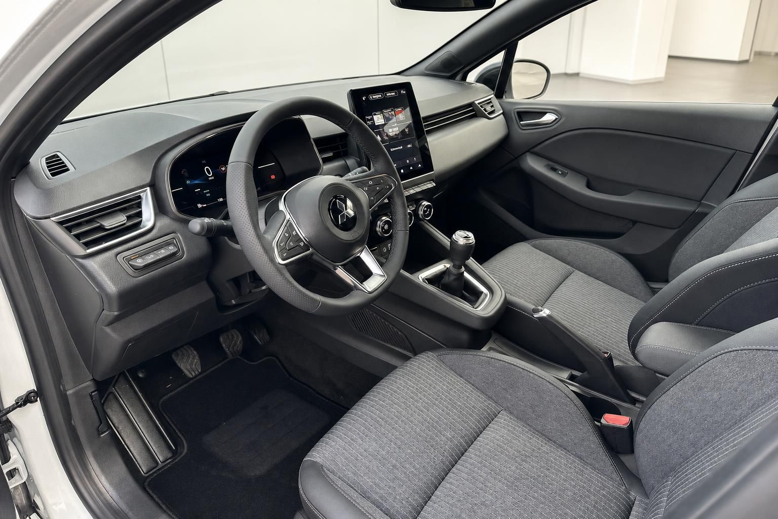 Fahrzeug Innenraum mit Cockpit Lenkrad und Schaltgetriebe