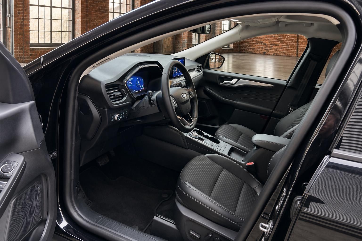 Ford Kuga - Bild 10 von 15