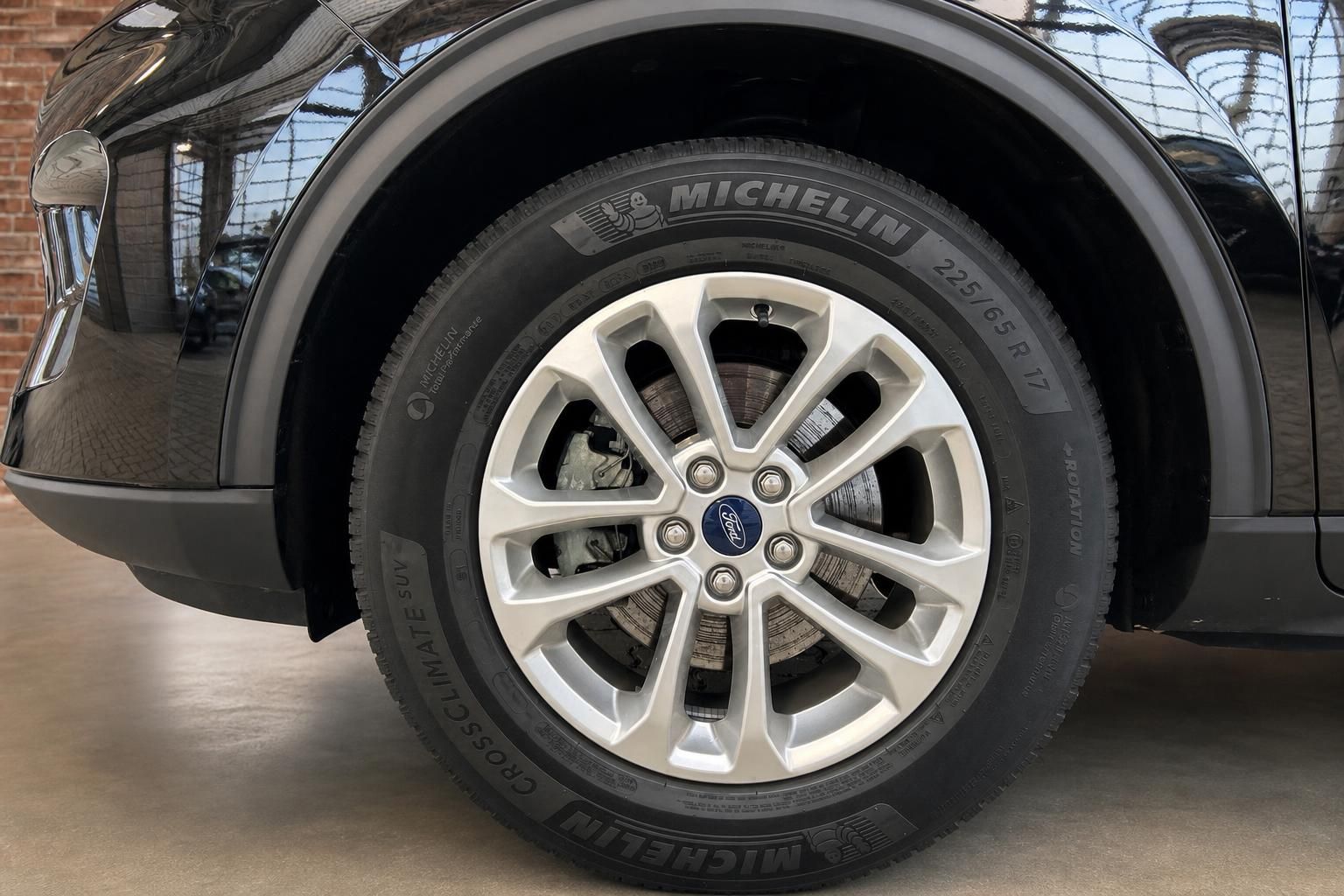 Ford Kuga - Bild 8 von 15