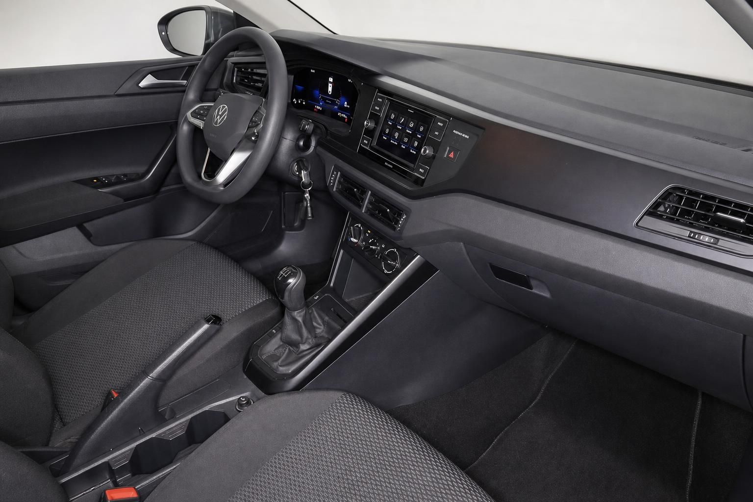 VW Cockpit mit Digitaltacho und Touchscreen, Innenraum Vorderansicht