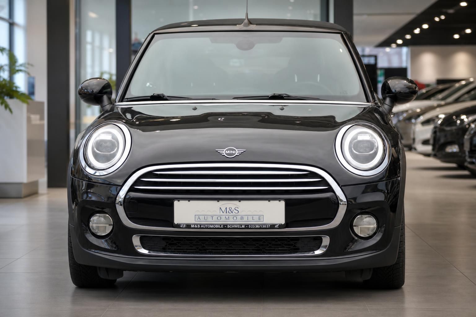 Mini Cooper Cabrio - Bild 8 von 10