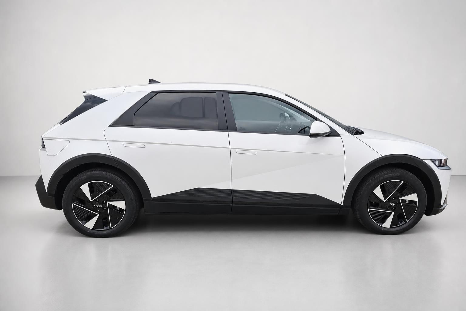 Hyundai IONIQ 5 Weiß, Seitenansicht Elektro-SUV