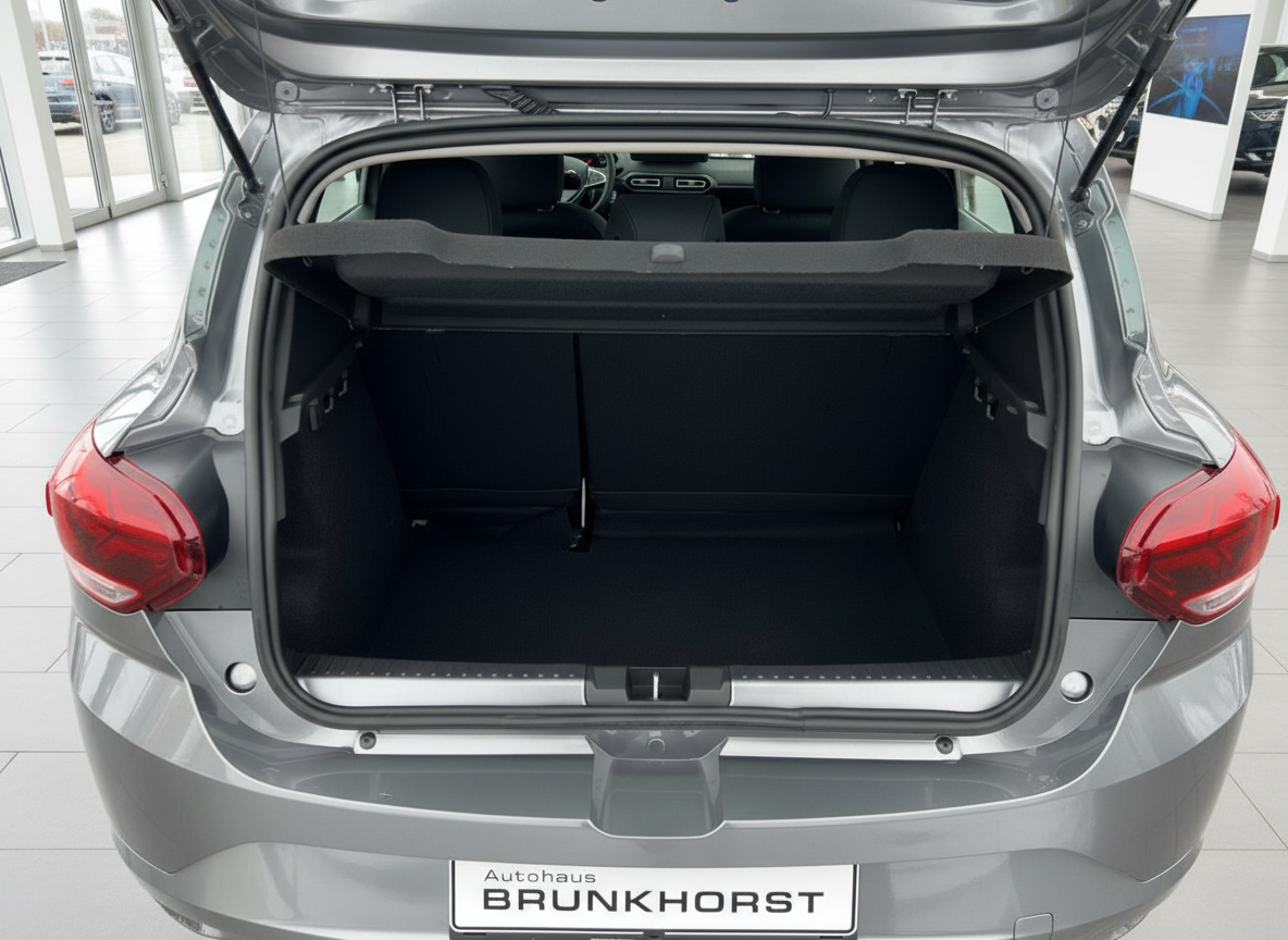 Grauer Renault Clio Kofferraum geöffnet – Autohaus Brunkhorst