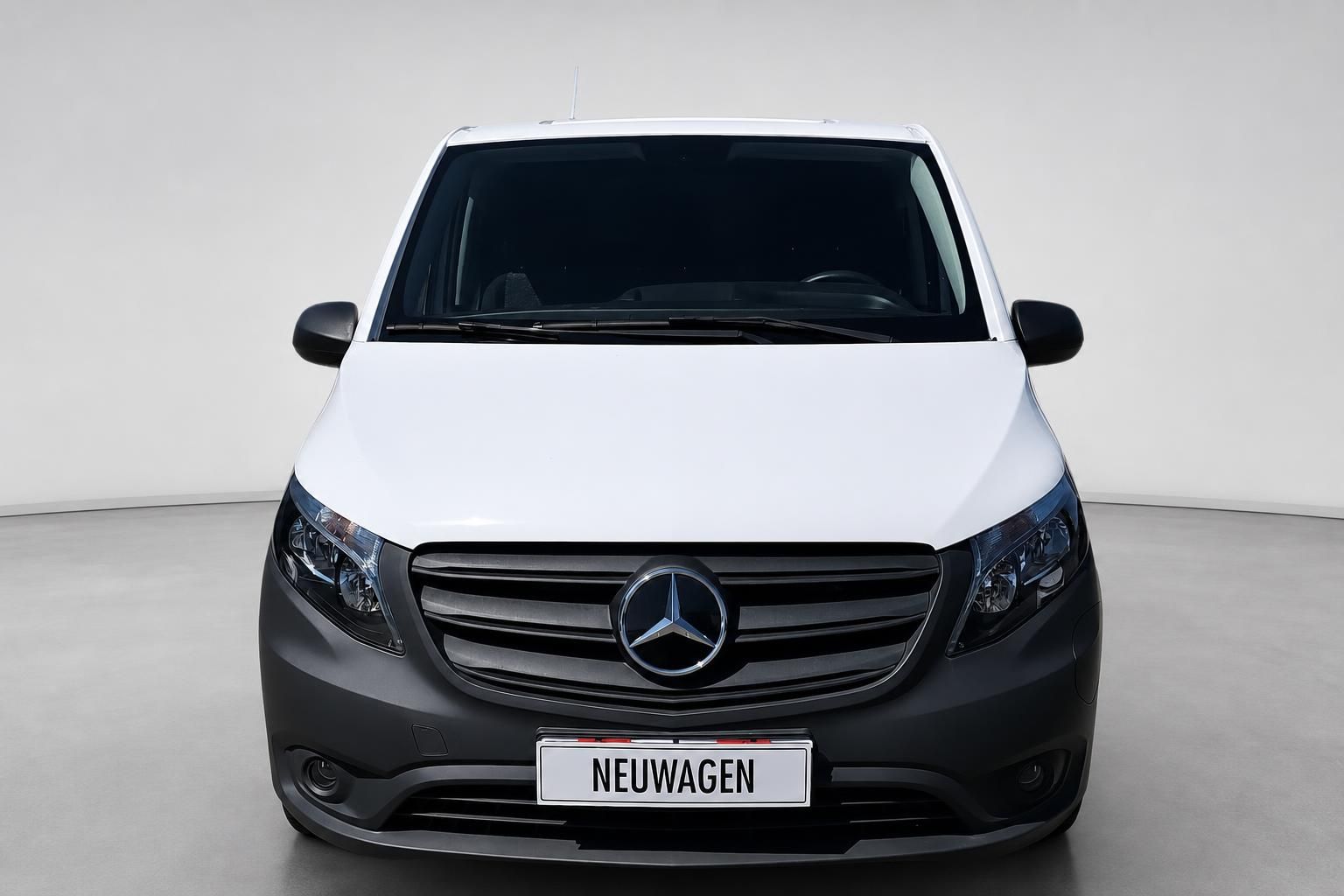 Mercedes-Benz eVito Kastenwagen weiß Frontansicht Neuwagen