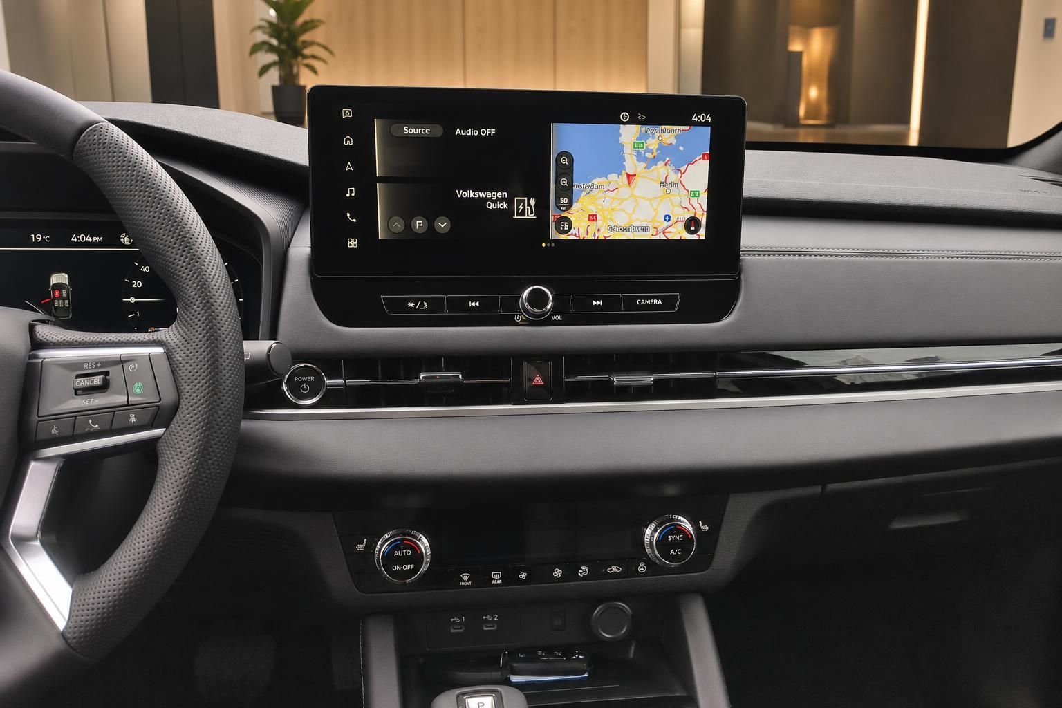 Infotainment-Display mit Navigation im Fahrzeug-Cockpit