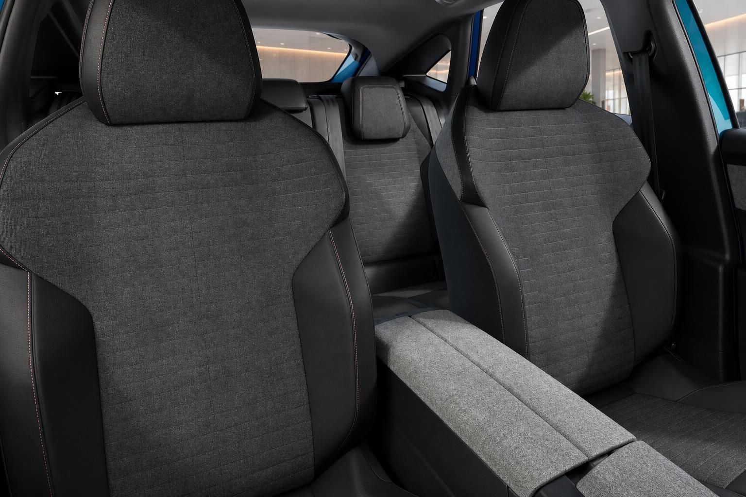 Peugeot 3008 Innenraum mit Vordersitzen und Rücksitzbank in Schwarz