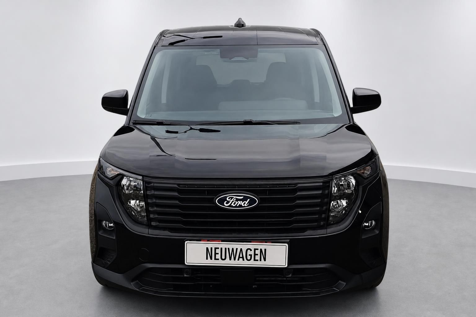 Ford Tourneo Connect schwarz Frontansicht mit Kuehlergrill