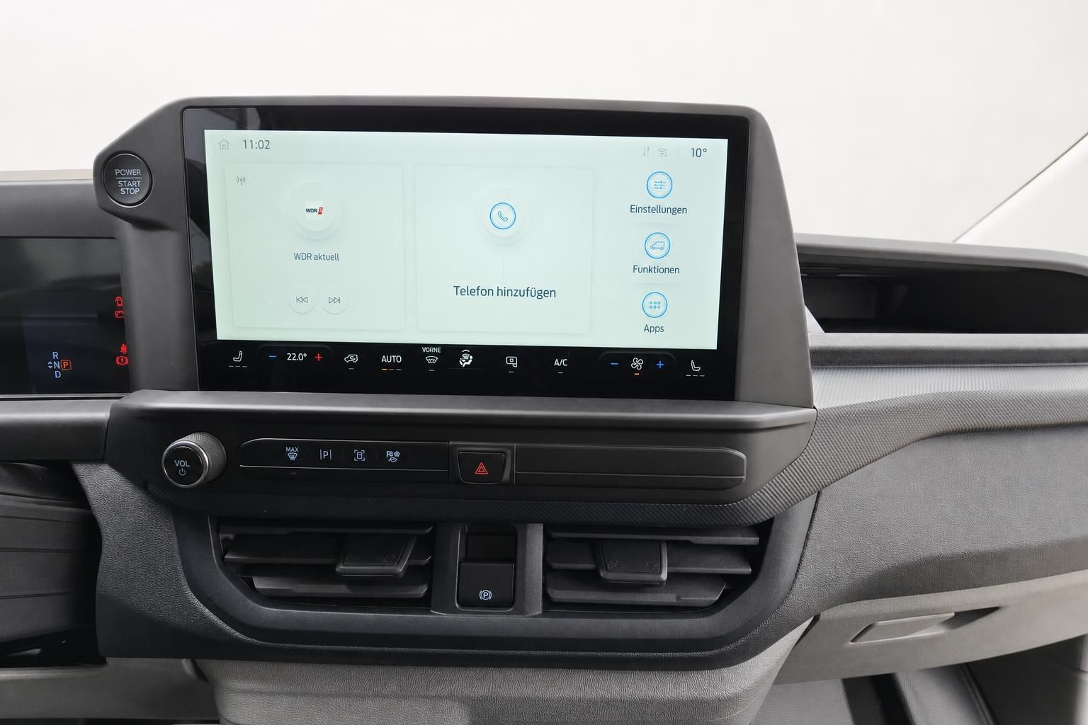 Ford Transit Infotainment-Display und Bedienelemente im Detail