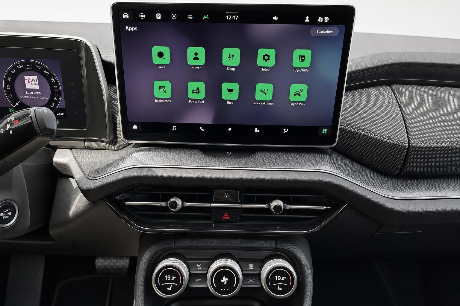 Skoda Infotainment-Display mit Apps-Menue im Detail