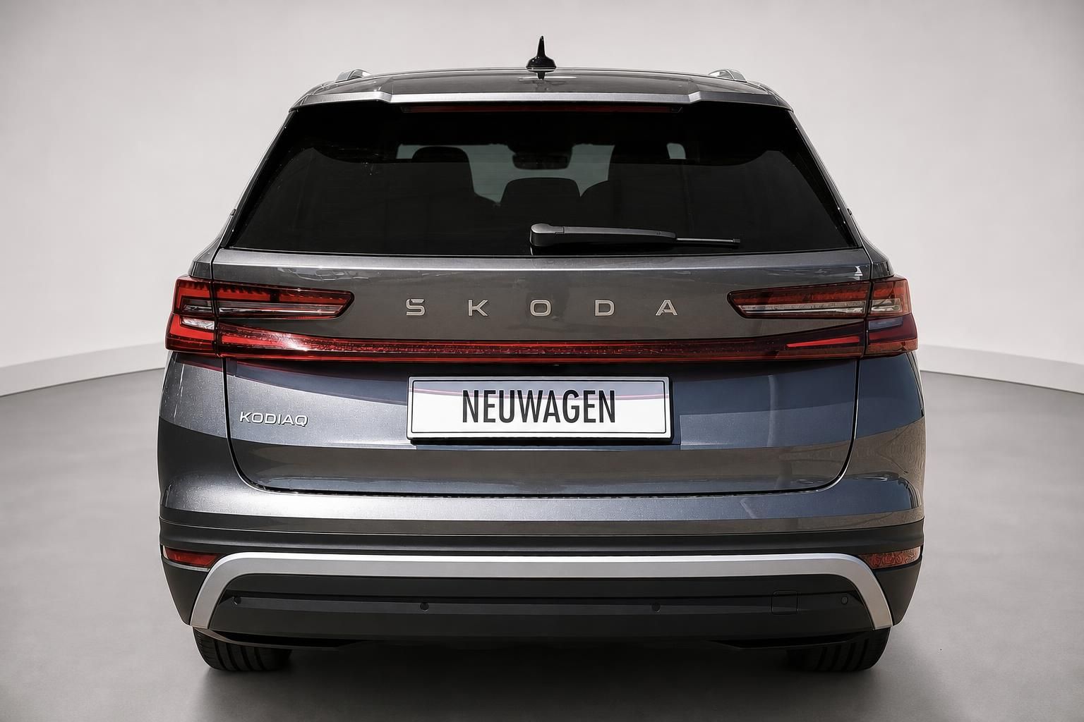 Skoda Kodiaq Neuwagen Heckansicht mit LED Ruecklichtern