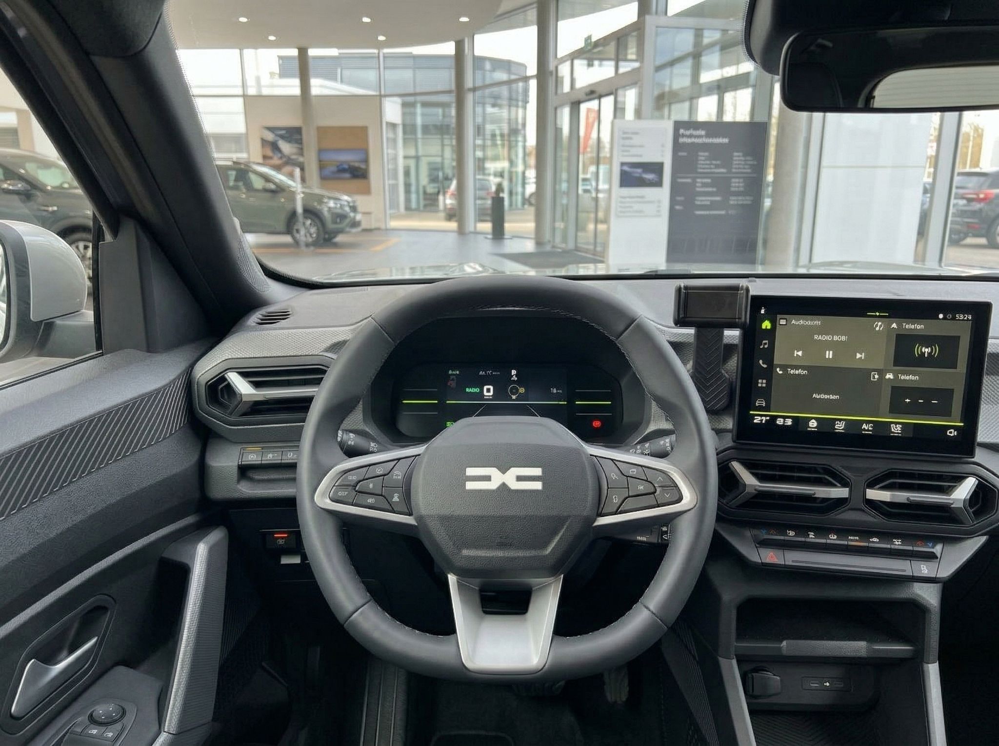 Auto Armaturenbrett mit digitalem Display und Infotainment System