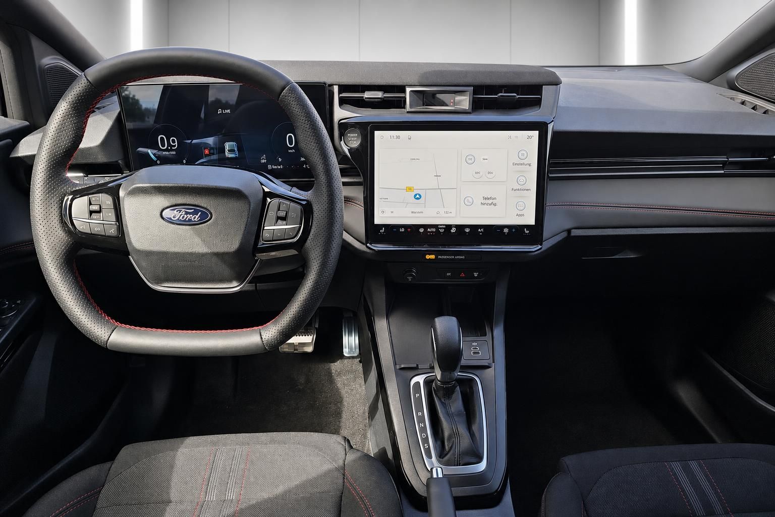 Ford Puma Cockpit mit Lenkrad, Display und Schaltung