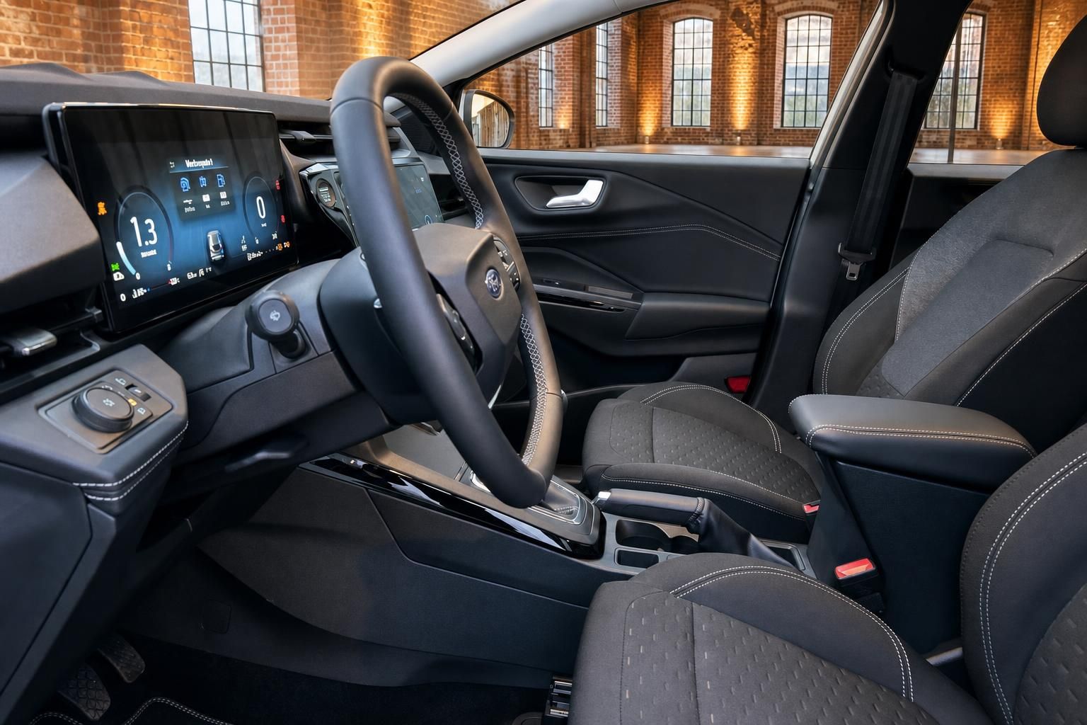 Ford Puma Innenraum Cockpit mit Lenkrad und Display
