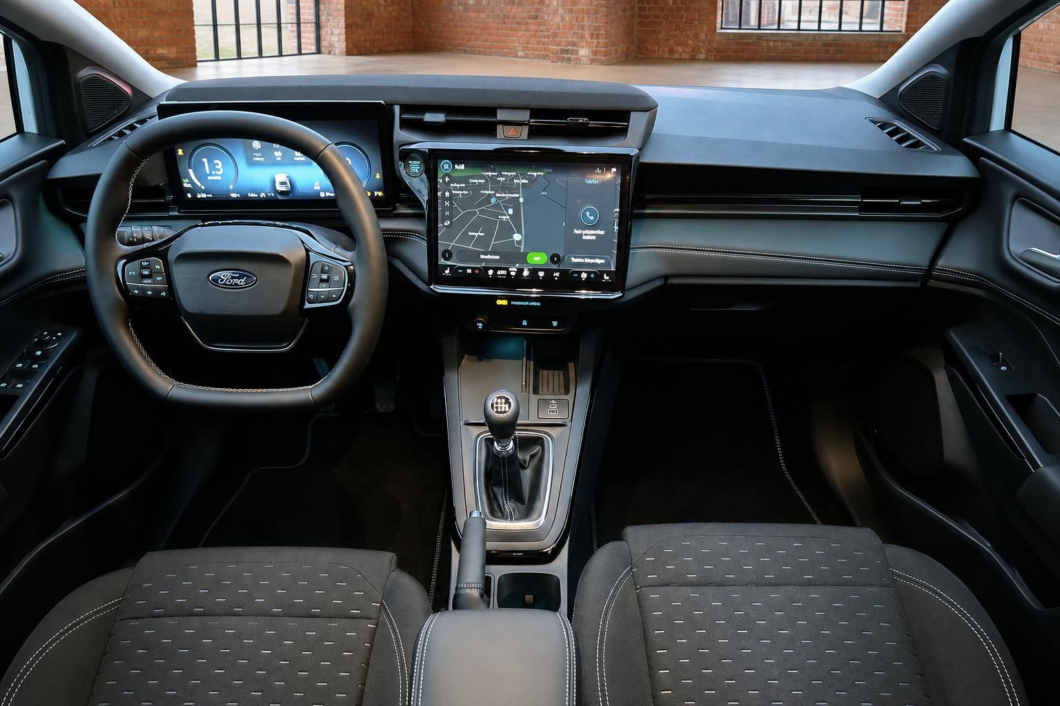 Ford Cockpit mit digitalem Tacho, Touchscreen und Lederlenkrad