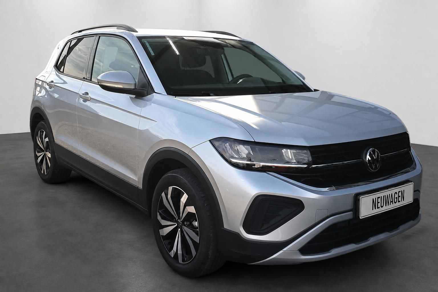 VW T-Cross silber Frontansicht Neuwagen SUV Studio
