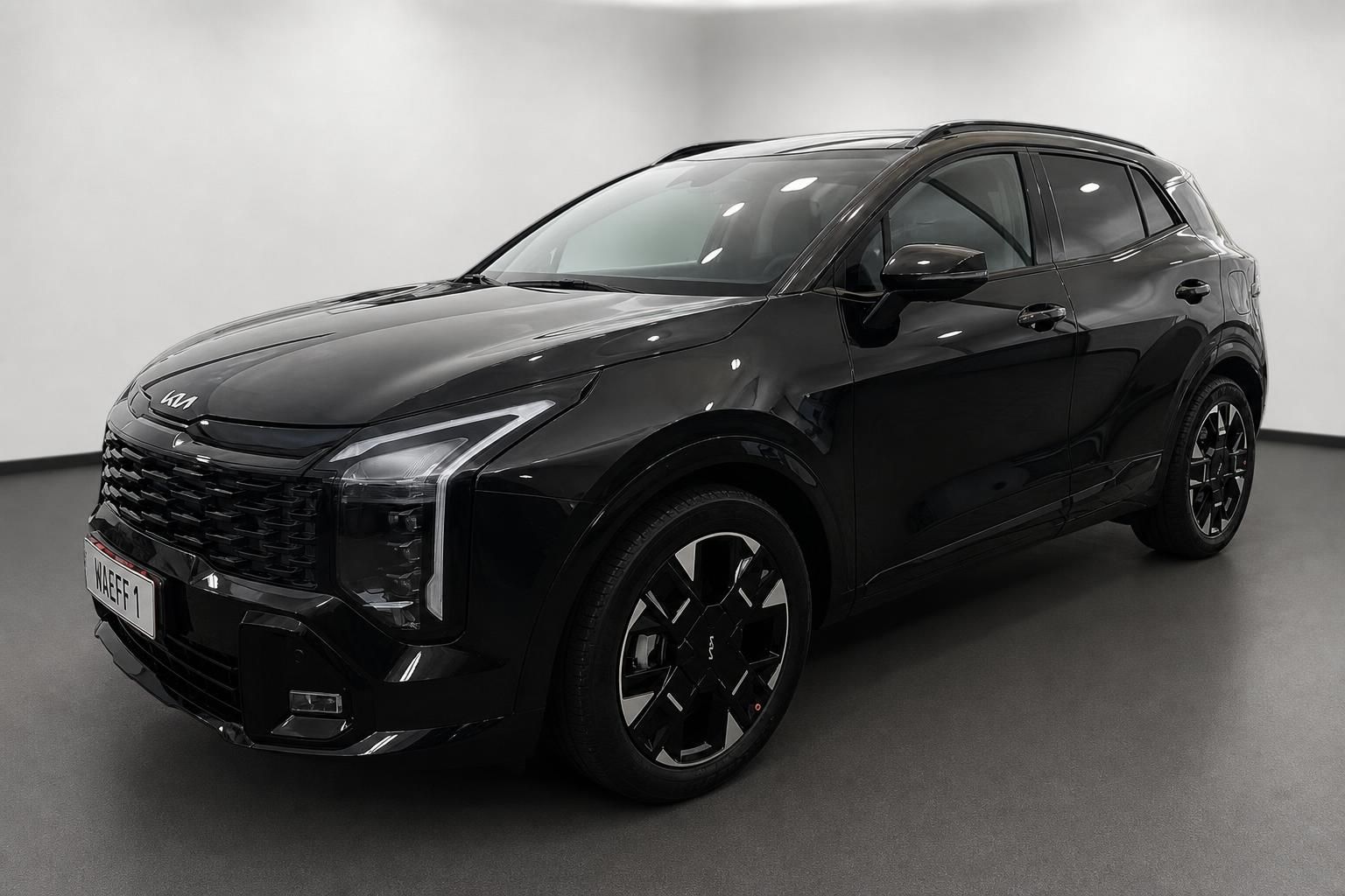 Kia Sportage schwarz Seitenansicht vorne im Studio