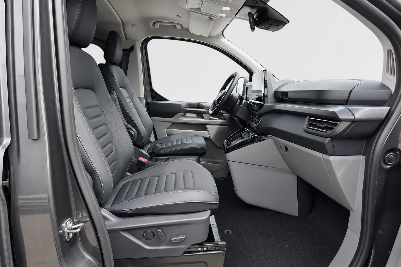 Ford Transit Custom Innenraum, Cockpit und Vordersitze im Detail