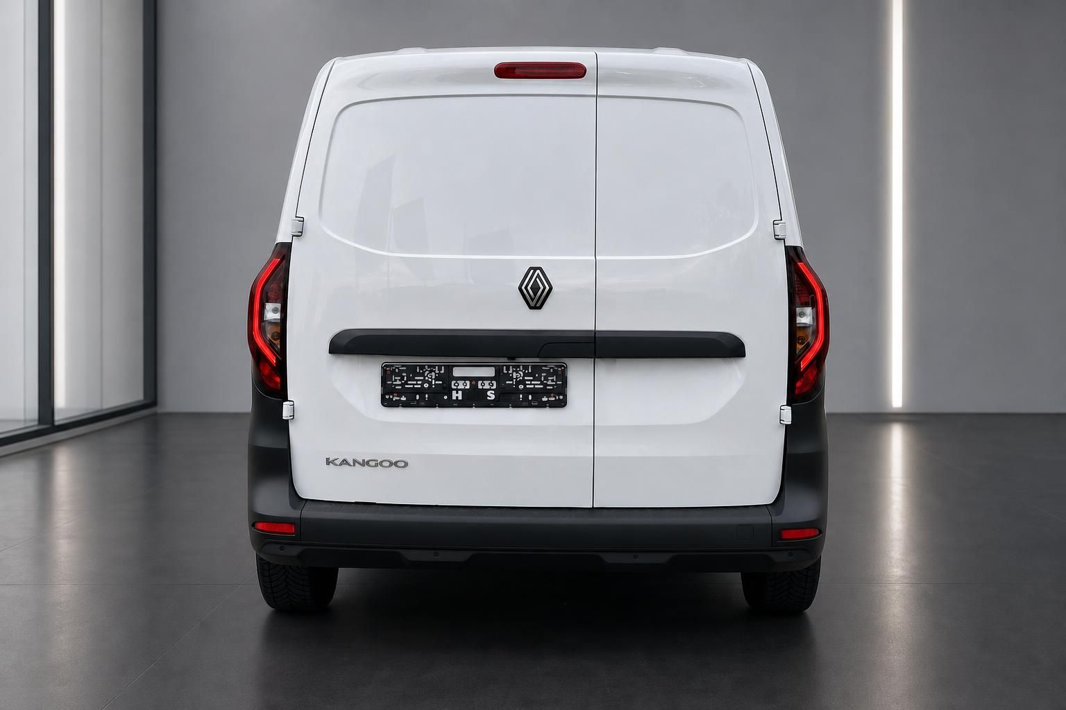 Renault Kangoo Kastenwagen weiss Heckansicht mit Kennzeichen in Showroom