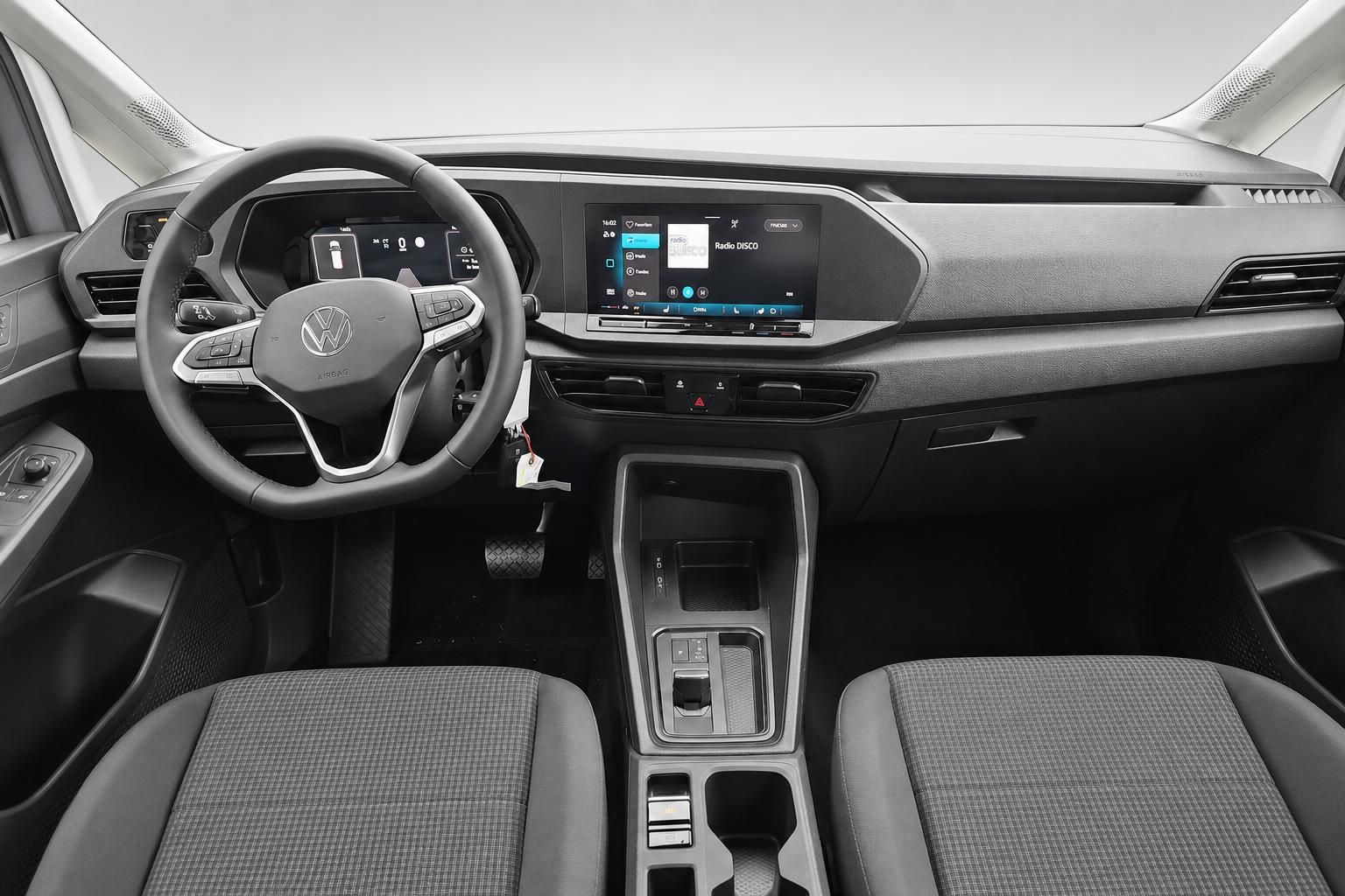 VW Caddy Cockpit – Lenkrad, Display und Mittelkonsole im Überblick