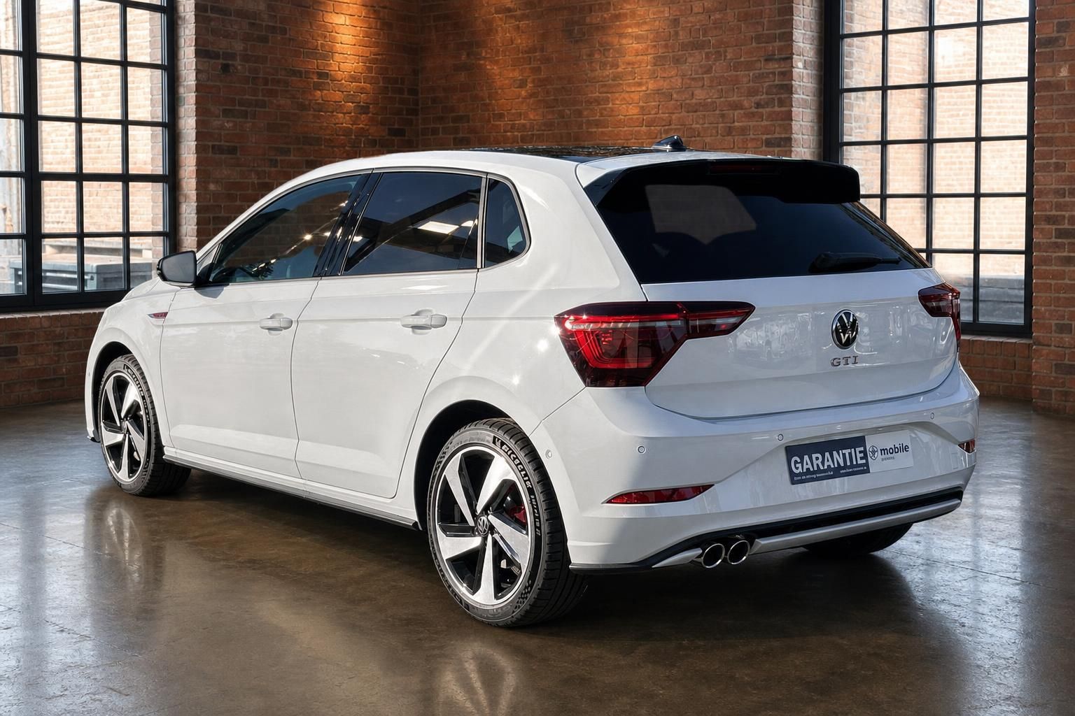 VW Polo GTI weiß Heckansicht schräg mit LED-Rückleuchten