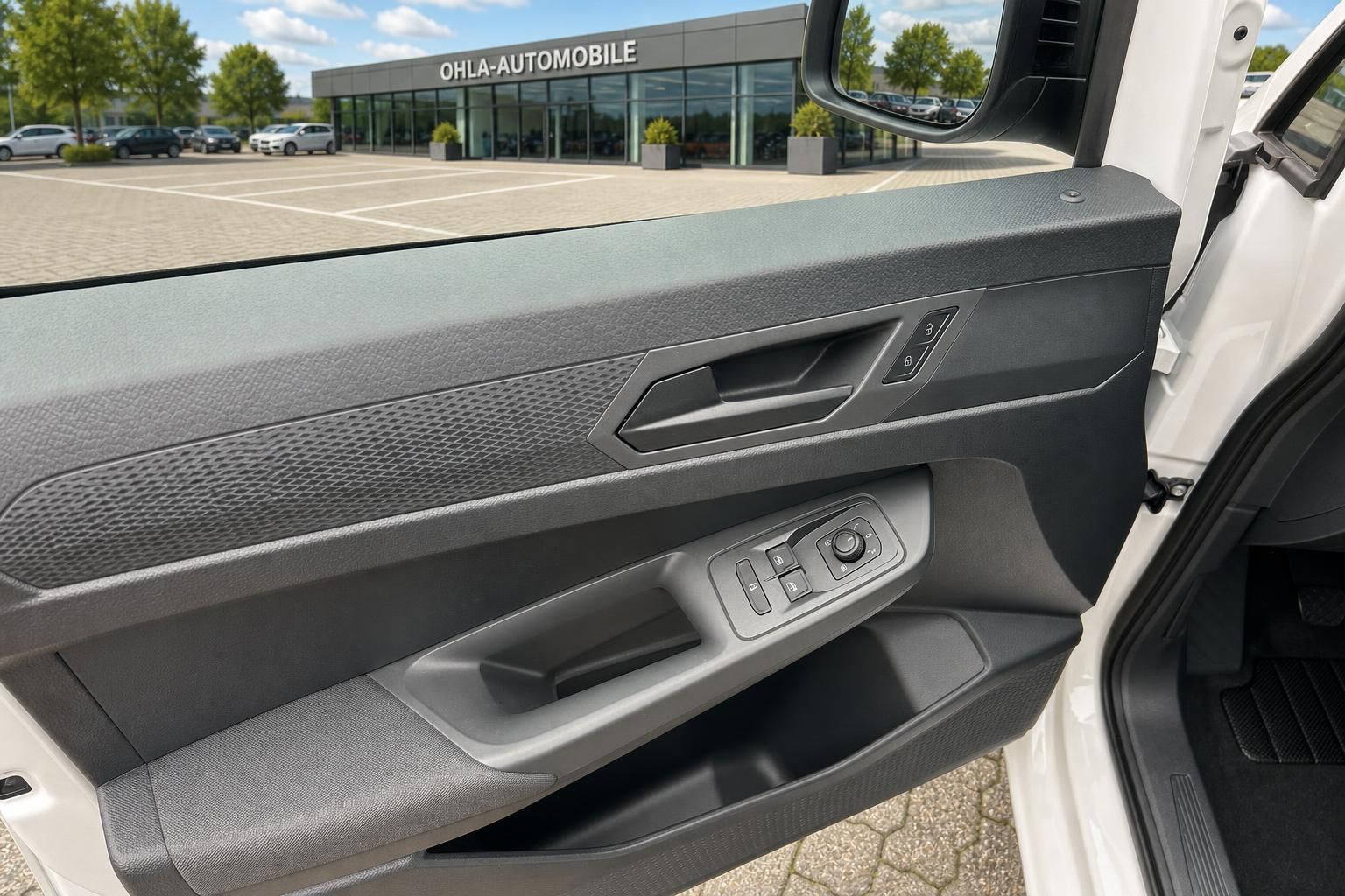 VW Caddy Innenraum Türverkleidung mit Bedienelementen