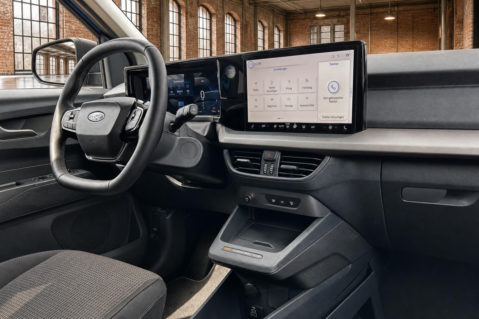 Ford Cockpit mit Infotainment-Bildschirm und Mittelkonsole im Detail
