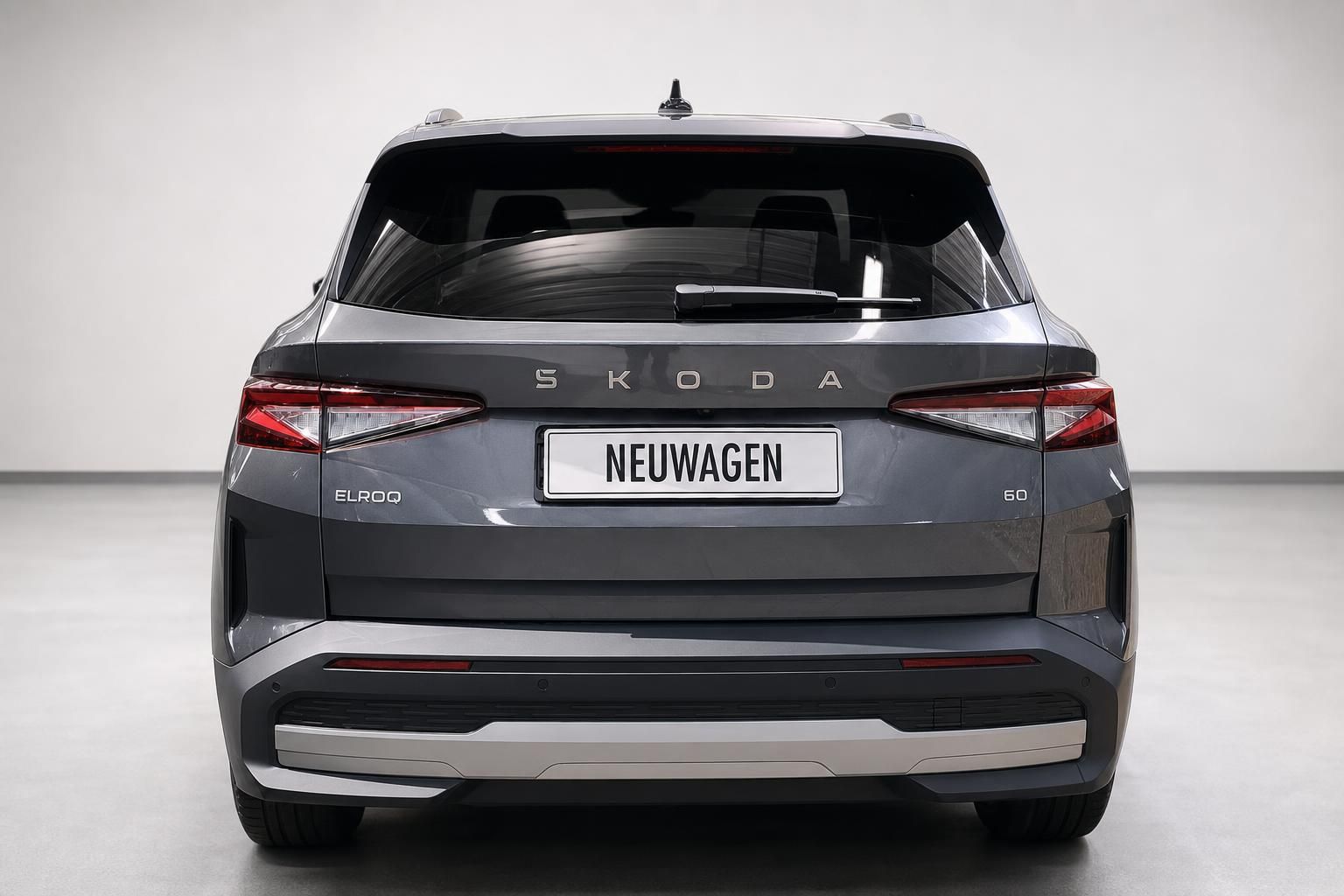Skoda Elroq 60 Heckansicht mit Kennzeichen Neuwagen