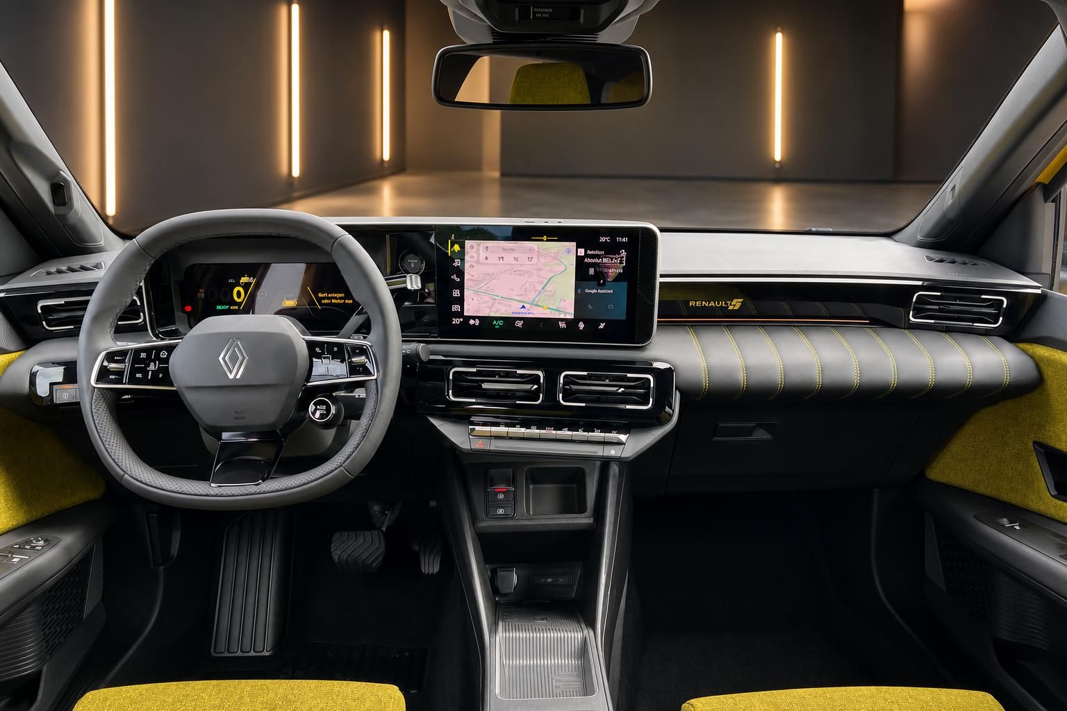 Renault 5 E-Tech Electric Innenraum Cockpit mit Touchscreen und gelbem Interieur