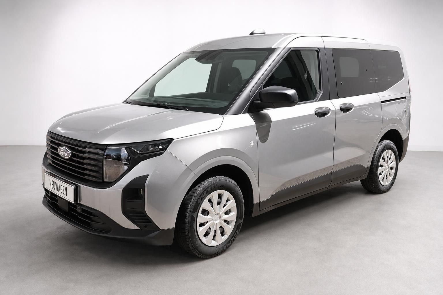 Ford Tourneo Courier Neuwagen Frontansicht schraeg in Silber