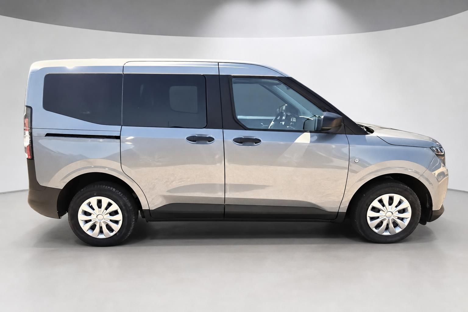 Ford Tourneo Neuwagen in Silber, Seitenansicht im Profil