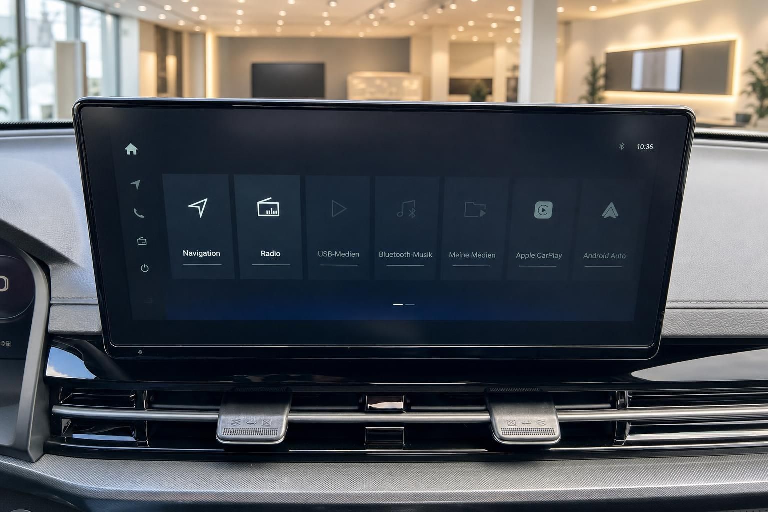 Fahrzeug Infotainment-System mit Touchscreen Navigation und Multimedia-Funktionen