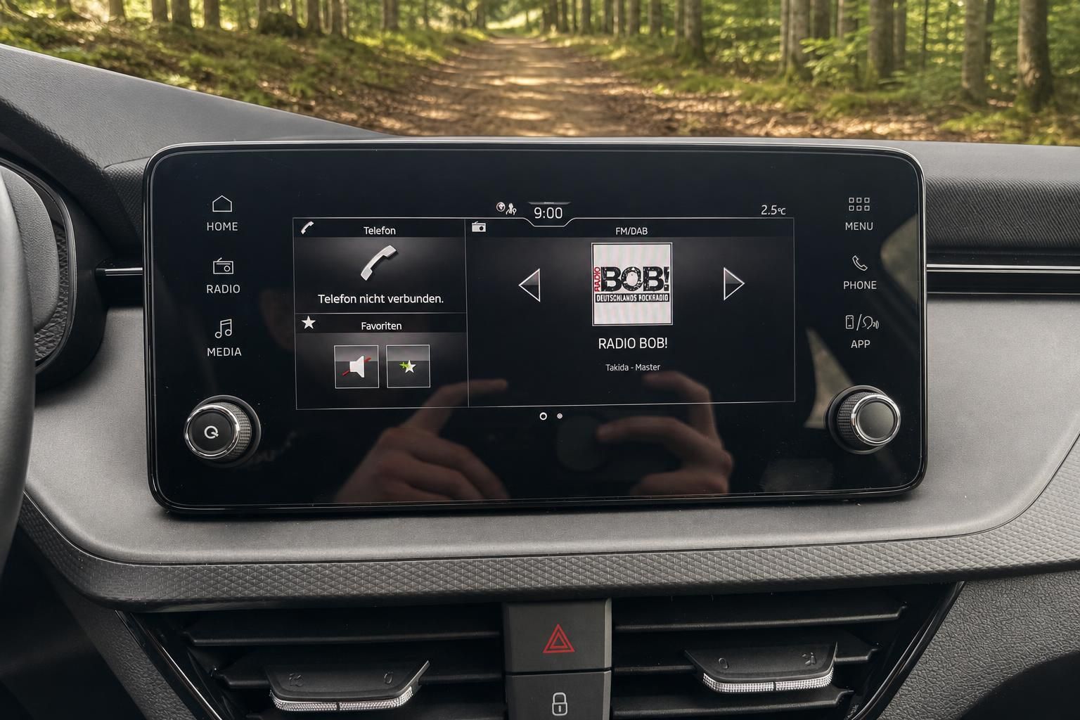Skoda Infotainment System Touchscreen mit Radio BOB Anzeige und Media Funktionen