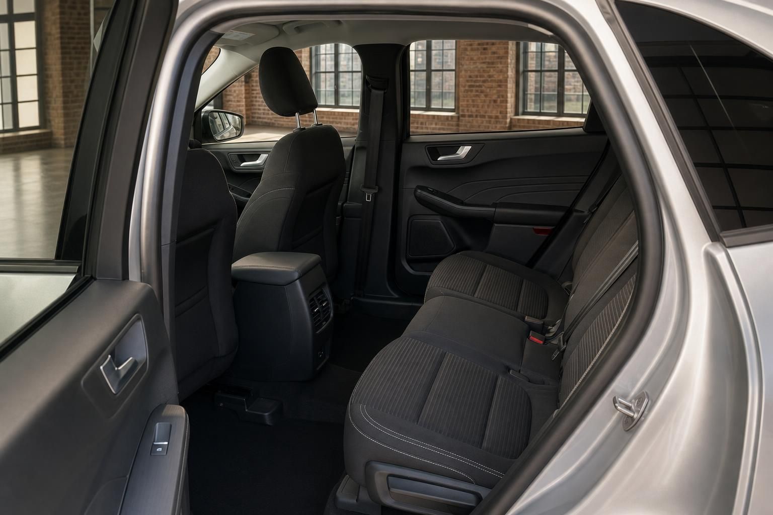 Ford Kuga - Bild 13 von 15