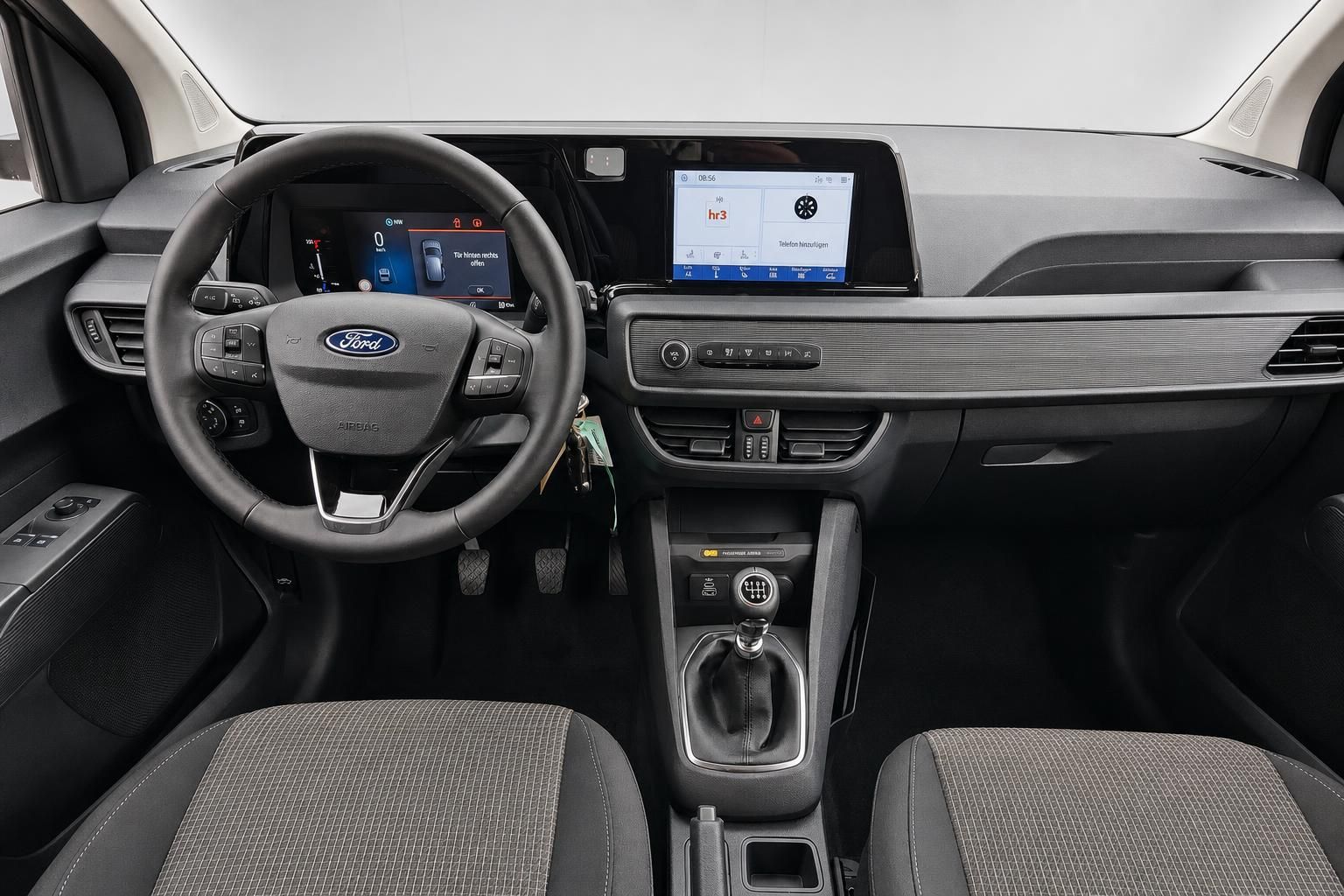 Ford Cockpit mit Lenkrad, Digitaltacho und Touchscreen im Detail