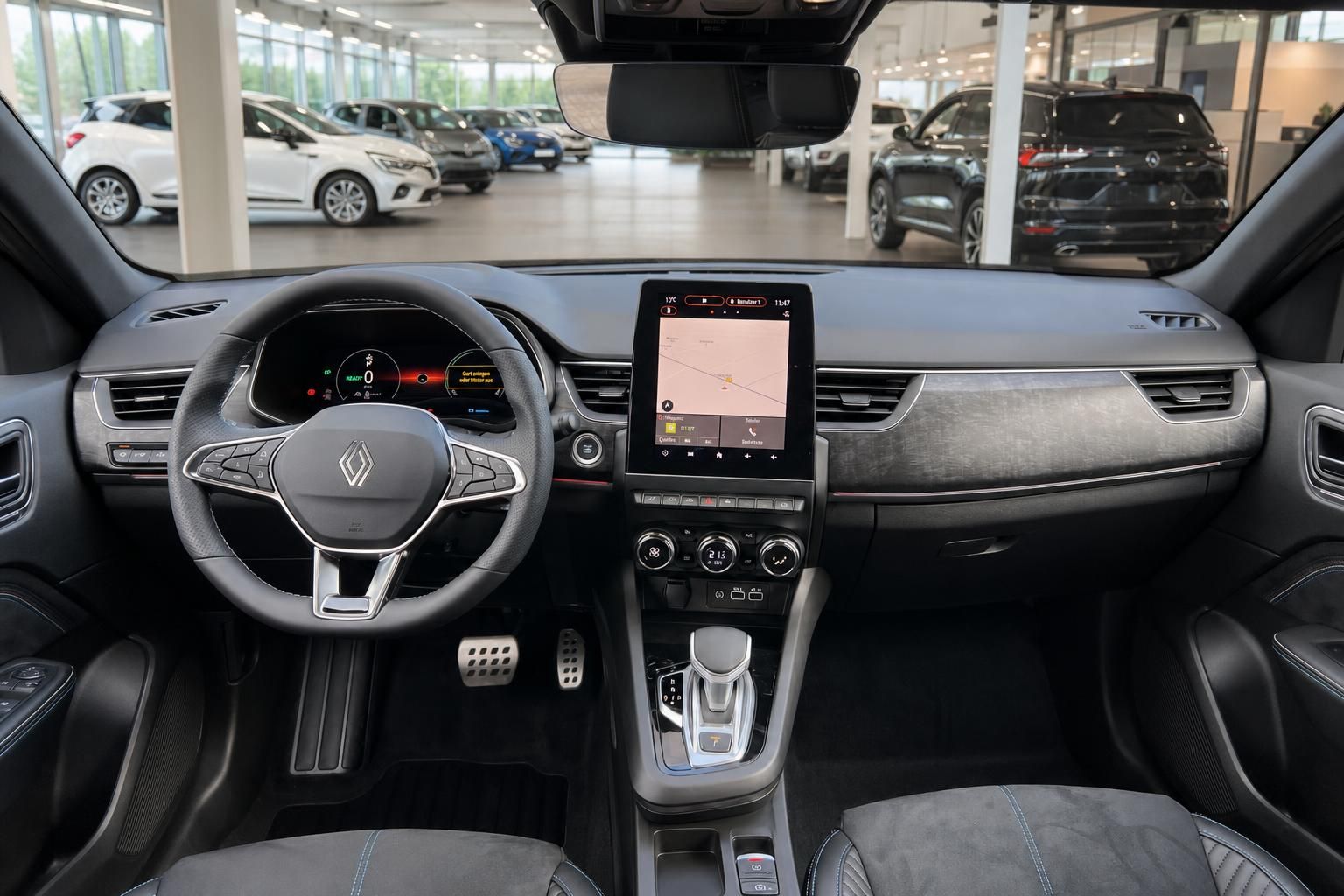 Renault Arkana Armaturenbrett mit digitalem Cockpit, Touchscreen und Navigation