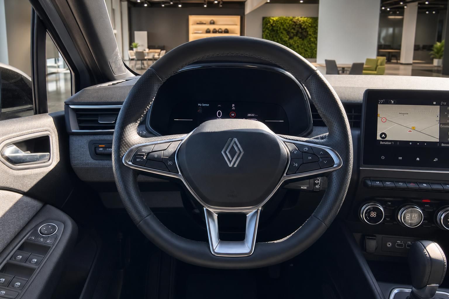 Renault Innenraum Cockpit mit Lenkrad, Digitaltacho und Navigationssystem