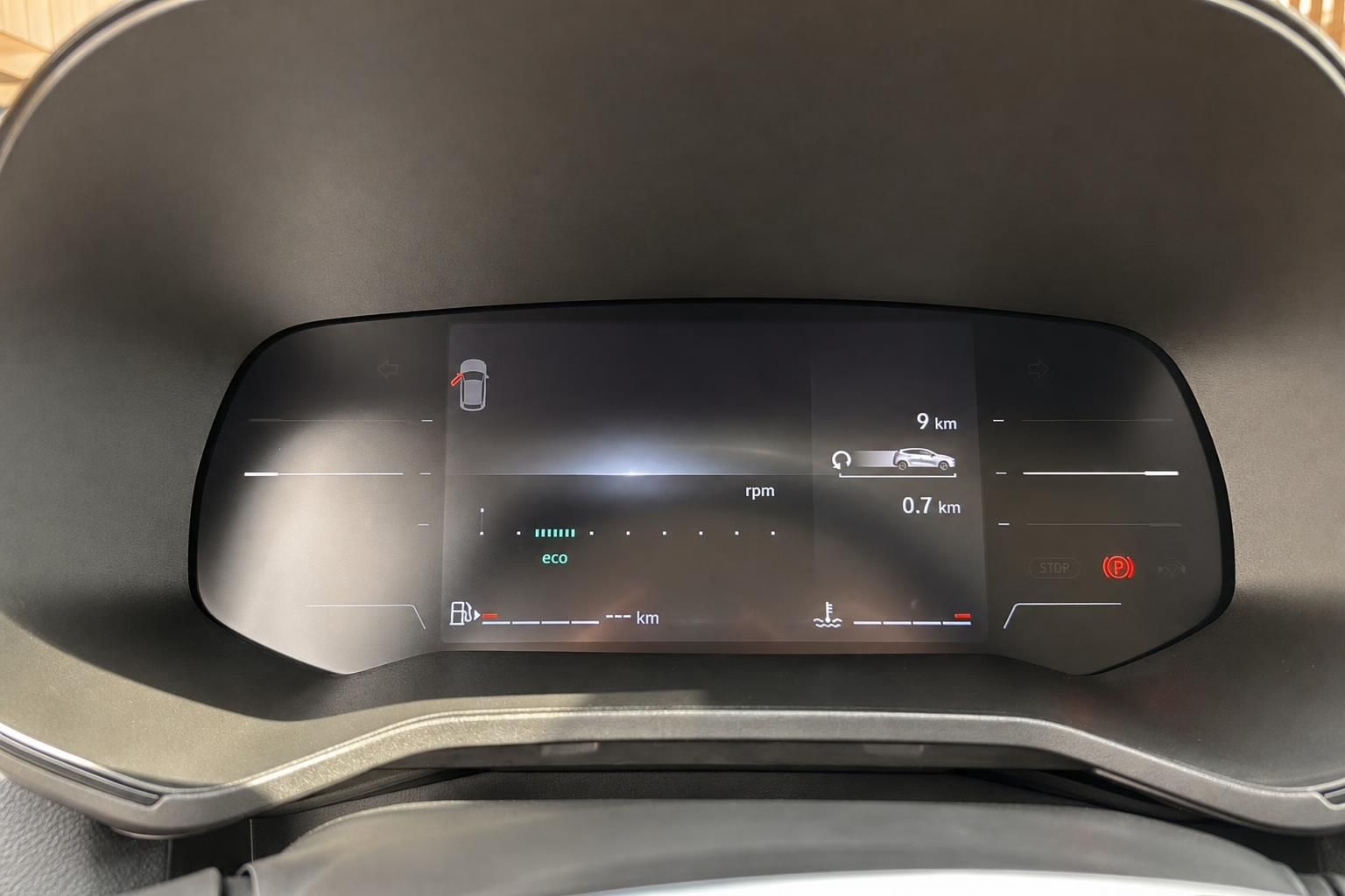 Renault Clio digitales Kombiinstrument mit Drehzahlmesser und ECO-Anzeige