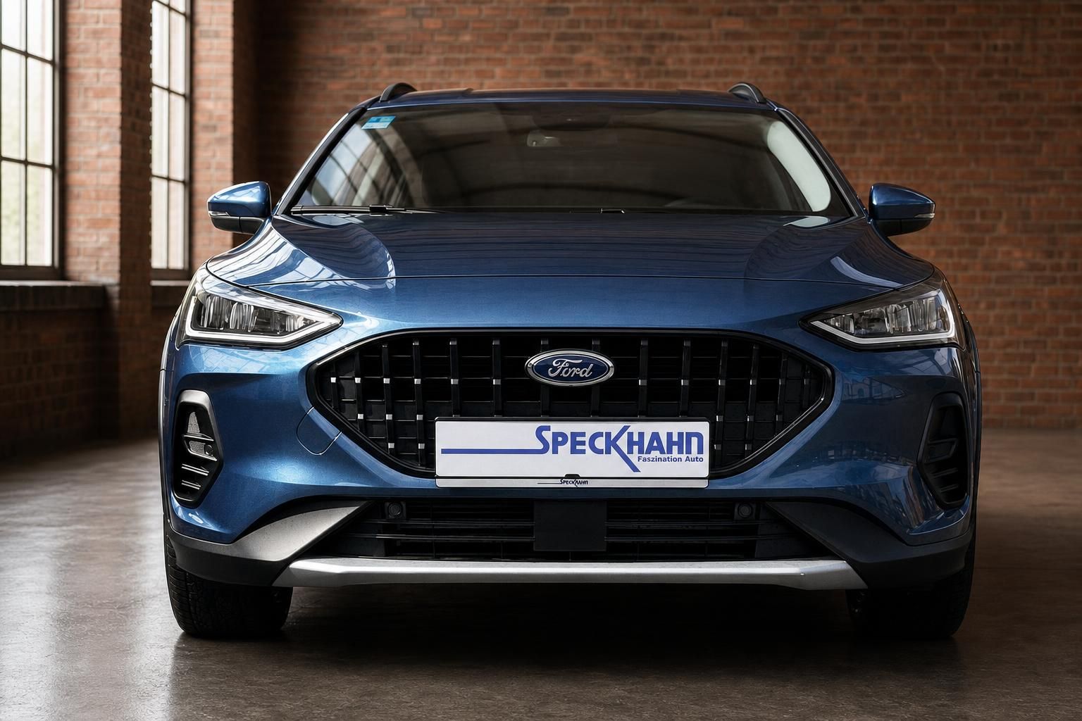 Ford Focus Active blau – Frontansicht mit LED-Scheinwerfern und Speckhahn Kennzeichenhalter