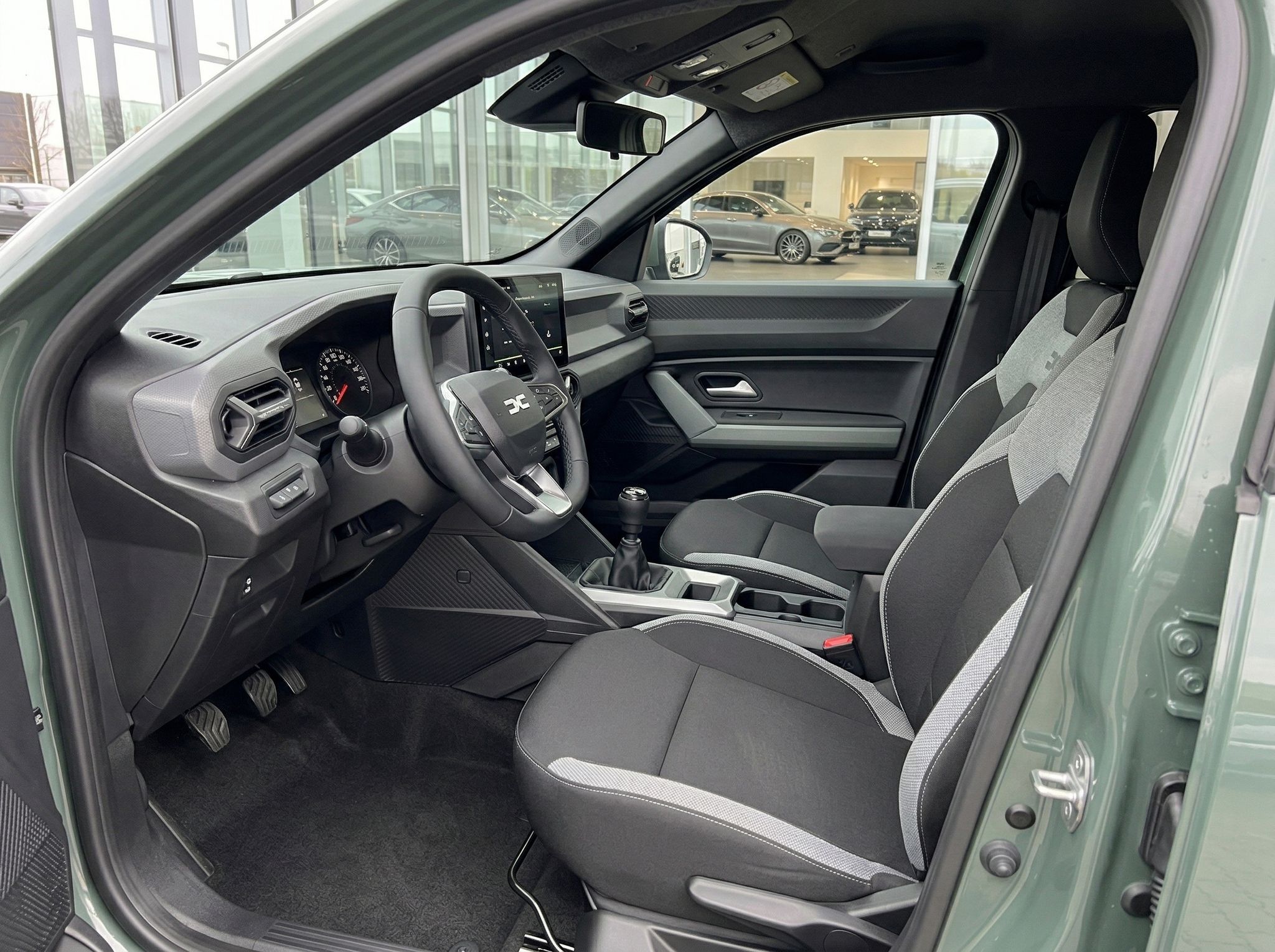 Fahrzeug Innenraum Fahrersicht mit Sitzen und Armaturenbrett