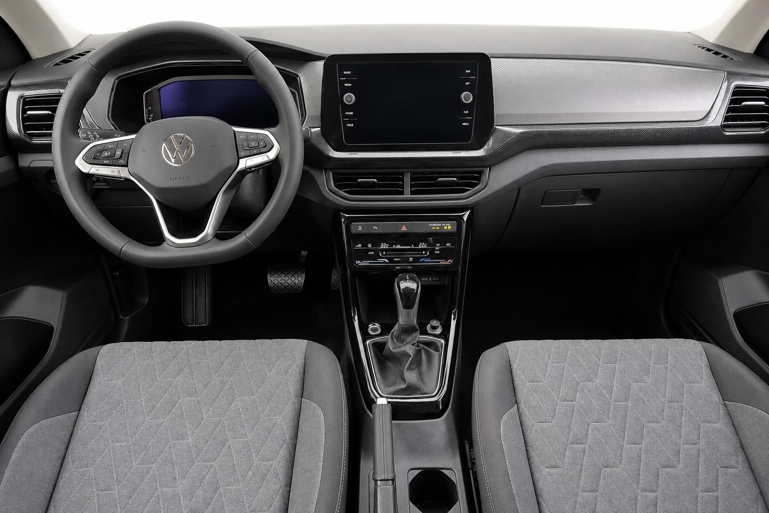 VW Cockpit mit Lenkrad, Digitaltacho und Touchscreen Infotainment
